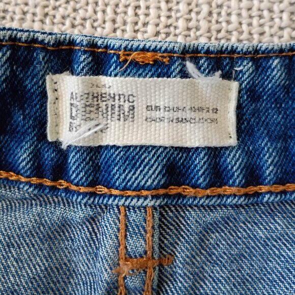 ZARA Authentic Denim by TRF High-Waisted Jean Shorts Size 2 – Classic Blue Wash - Picture 6 of 8